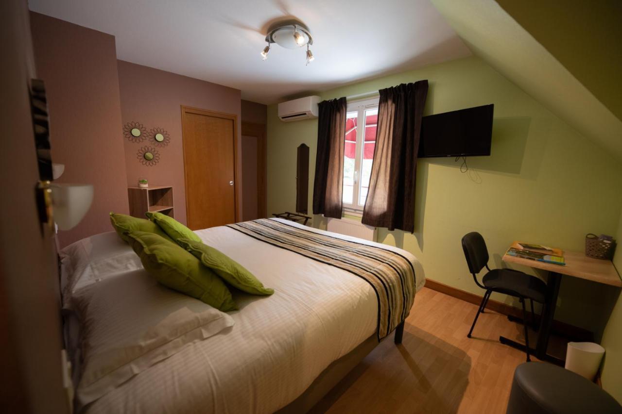 Le Pêchereau Logis Hotel Restaurant L'Escapade מראה חיצוני תמונה