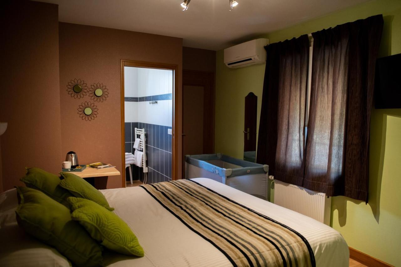 Le Pêchereau Logis Hotel Restaurant L'Escapade מראה חיצוני תמונה